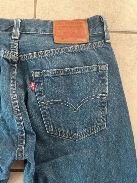 Levi's Denim - Levi’s premium lightweight 501 jeans 29” x 32”